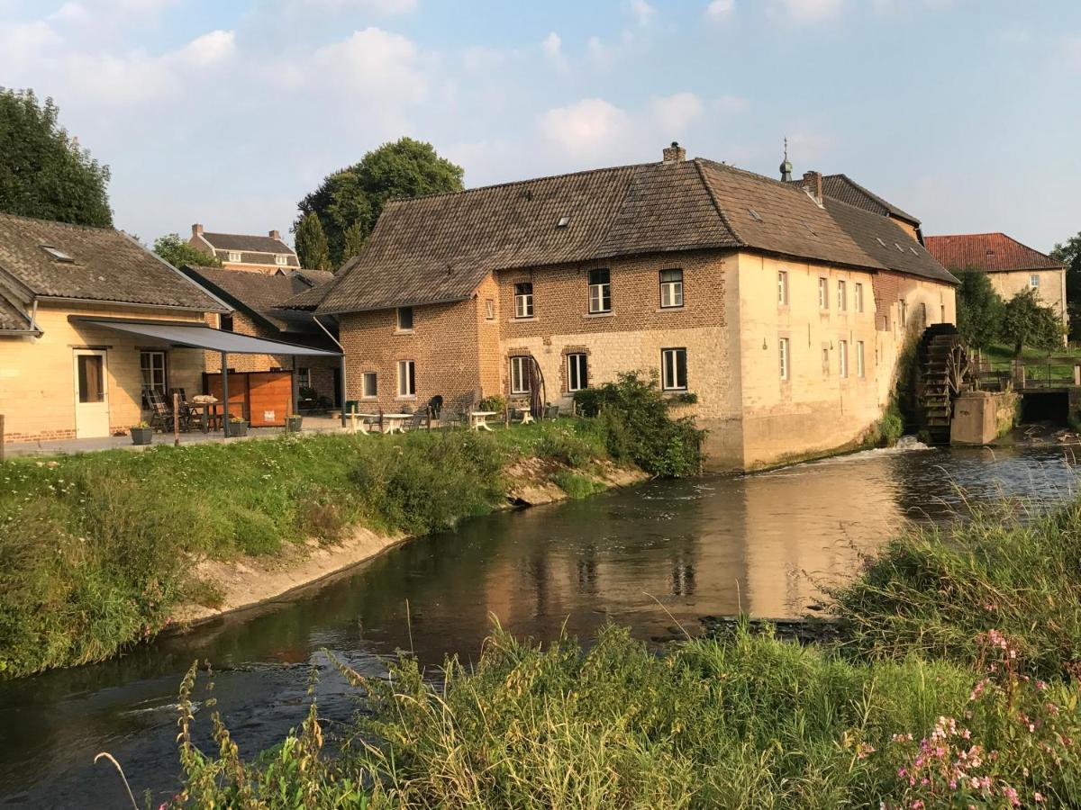 Aan De Watermolen Vakantiewoningen Wijlre Екстер'єр фото