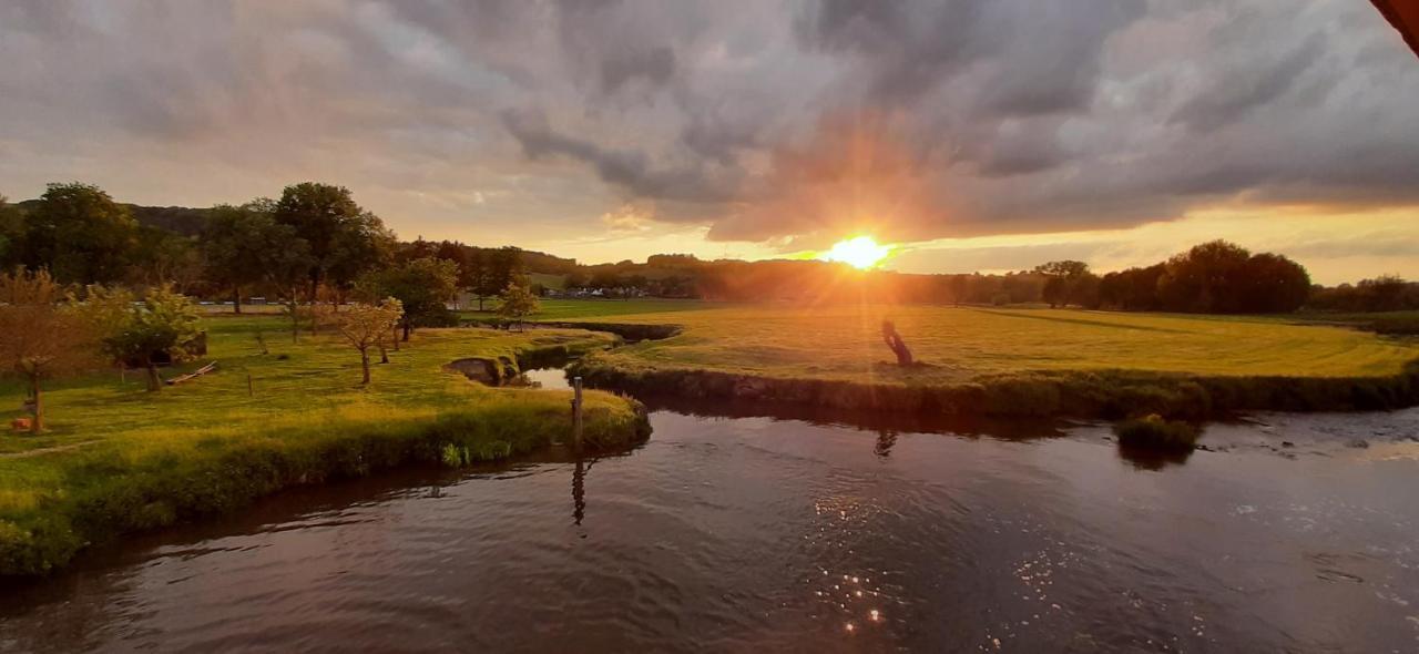 Aan De Watermolen Vakantiewoningen Wijlre Екстер'єр фото